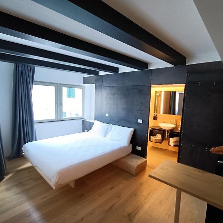 Le Meridiane City Rooms In Trento Exterior photo